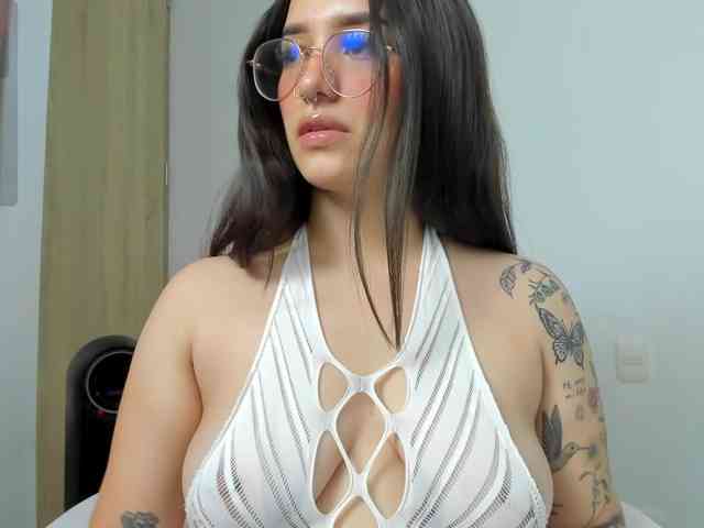 karolina-evans webcam