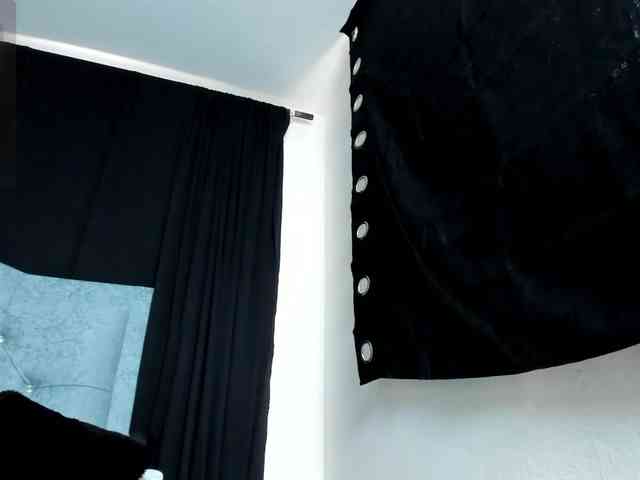 karolina-evans webcam