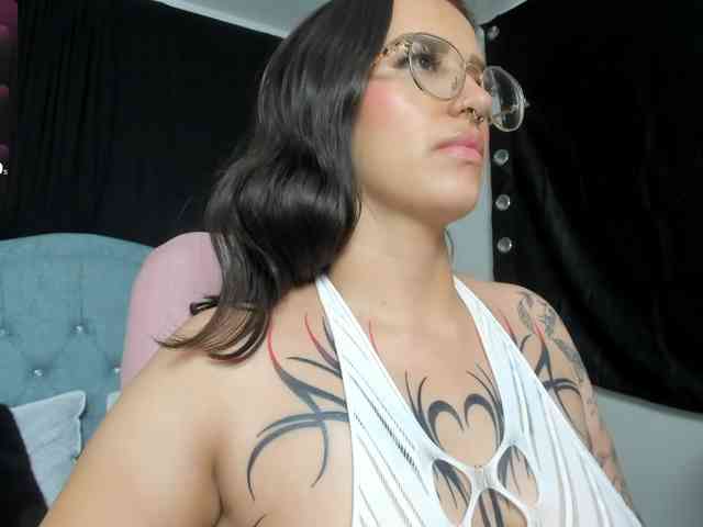 karolina-evans webcam