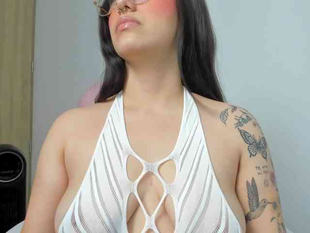 karolina-evans webcam