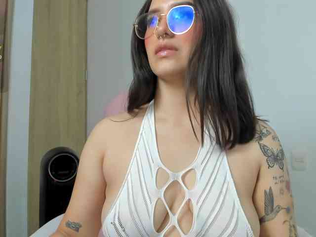 karolina-evans webcam