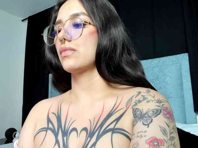 karolina-evans webcam