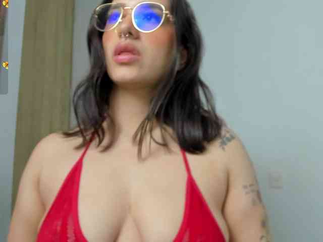 karolina-evans webcam