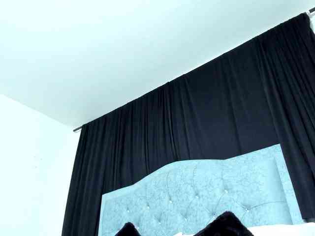 karolina-evans webcam