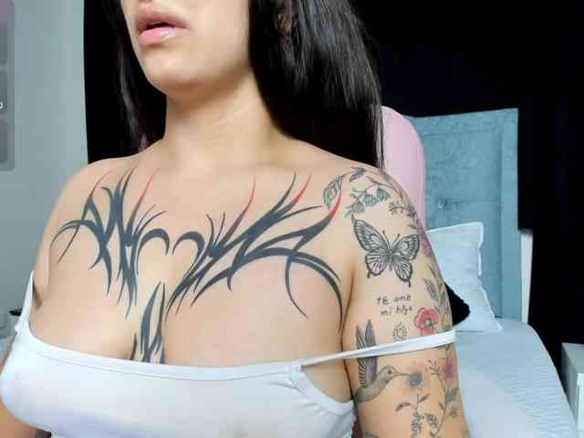 karolina-evans webcam