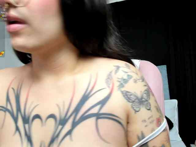 karolina-evans webcam