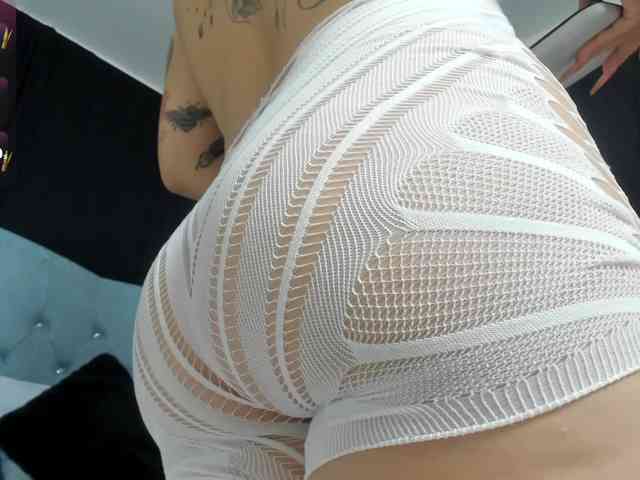 karolina-evans webcam