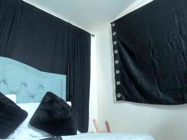 karolina-evans webcam