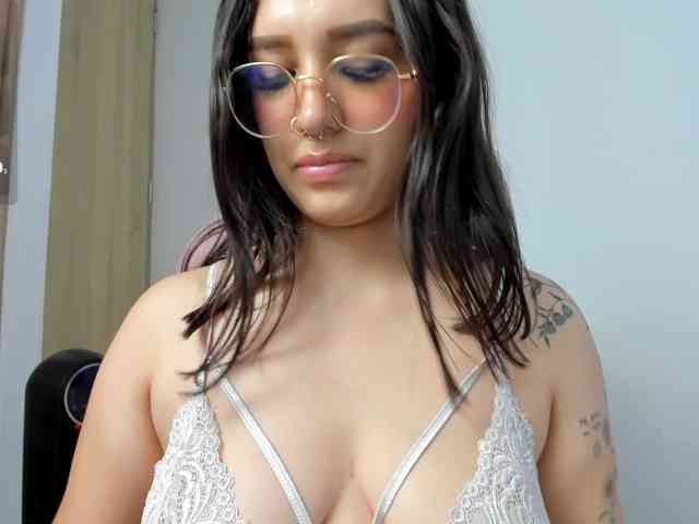 karolina-evans webcam