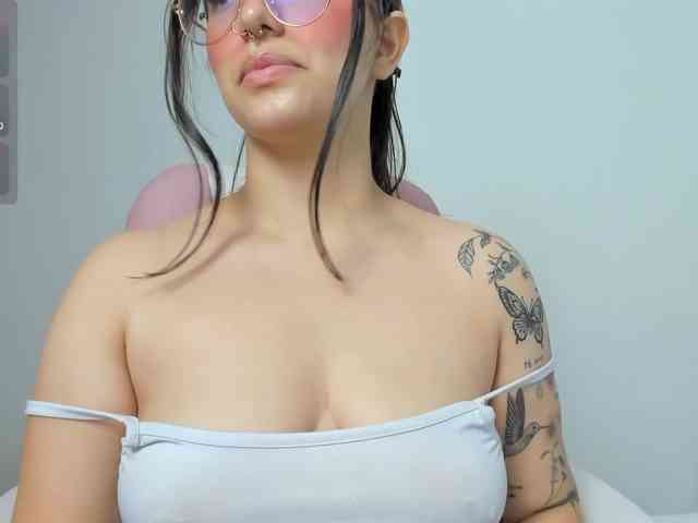 karolina-evans webcam