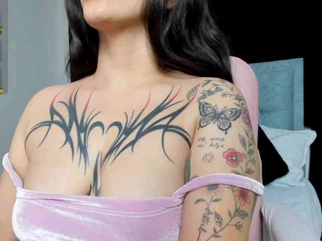 karolina-evans webcam