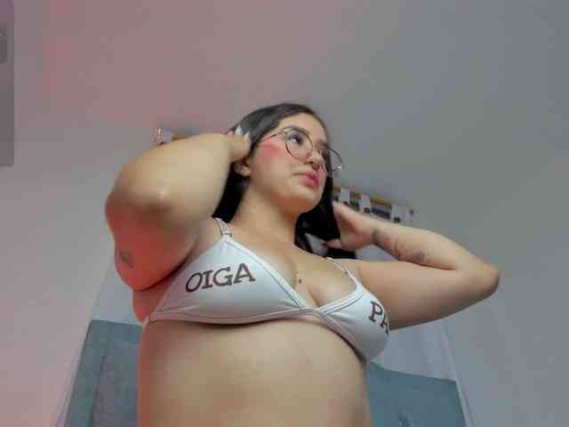 karolina-evans webcam