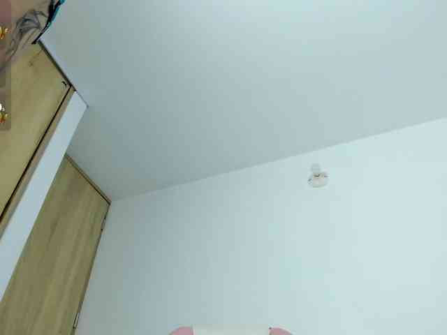 karolina-evans webcam