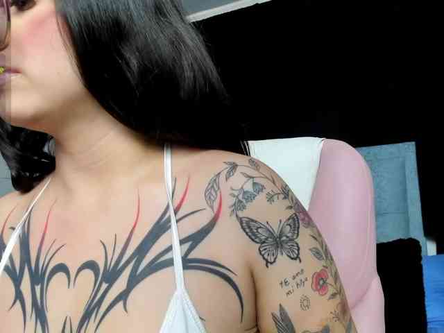 karolina-evans webcam