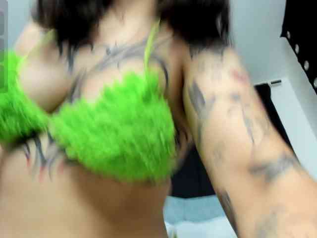 karolina-evans webcam