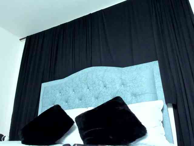 karolina-evans webcam