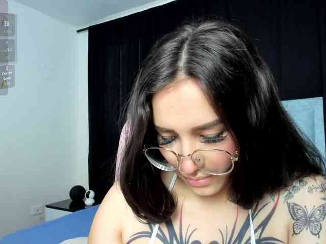 karolina-evans webcam