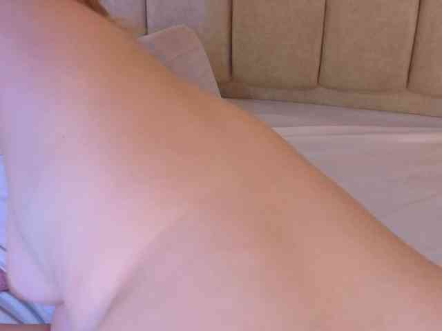 Emma-Blonde webcam