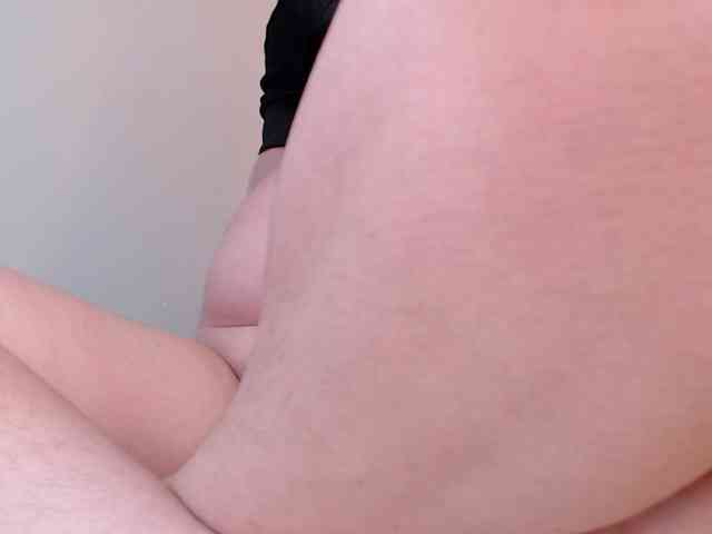 Emma-Blonde webcam