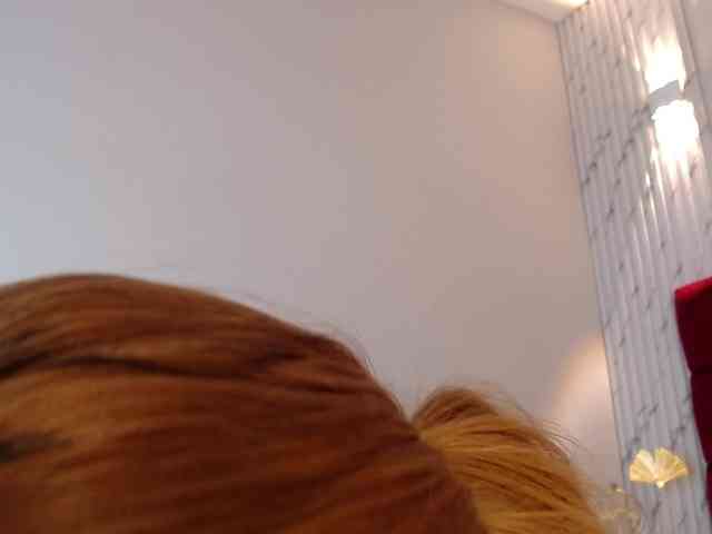 Emma-Blonde webcam