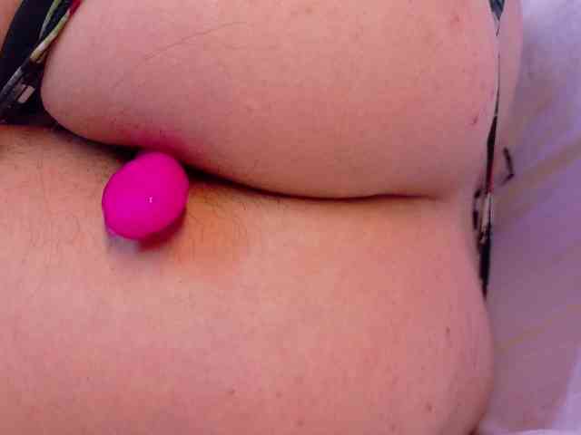 Emma-Blonde webcam