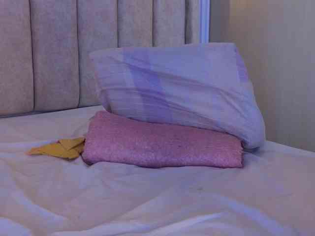 Emma-Blonde Emma-Blonde