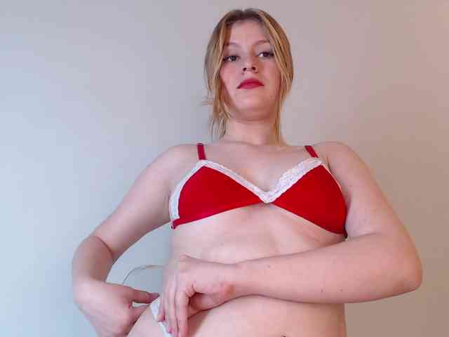 Emma-Blonde webcam
