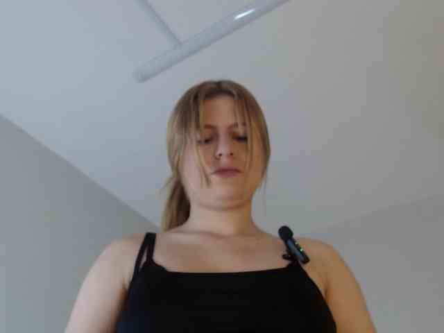 Emma-Blonde