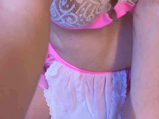 Emma-Blonde webcam