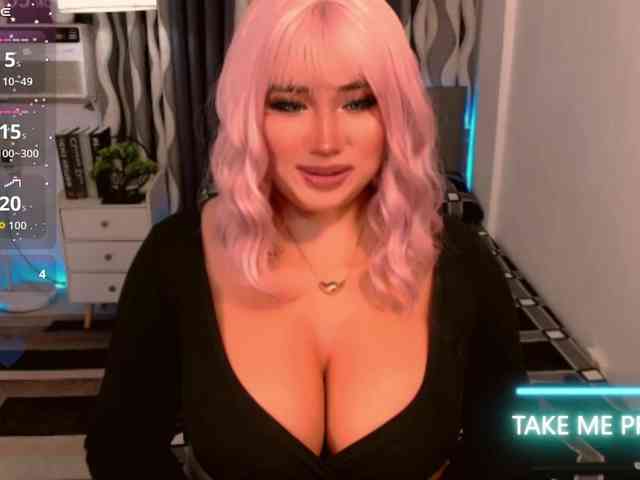 TsGiganticSelfsu... Live Webcam on BongaCams