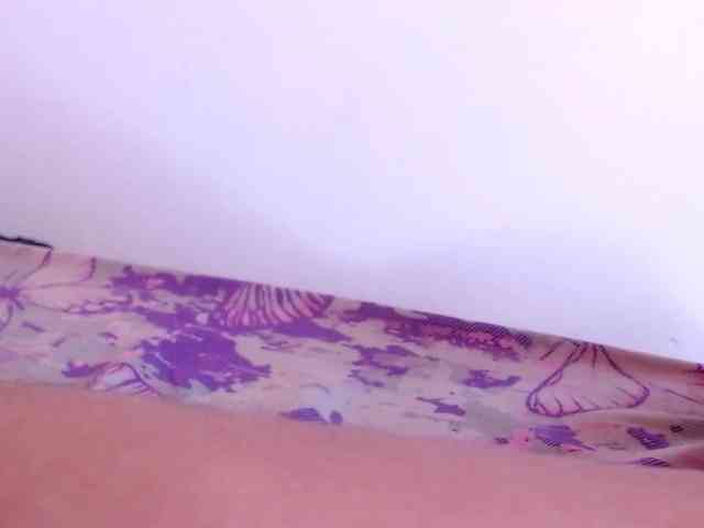 GOODGIRLYUMMM webcam