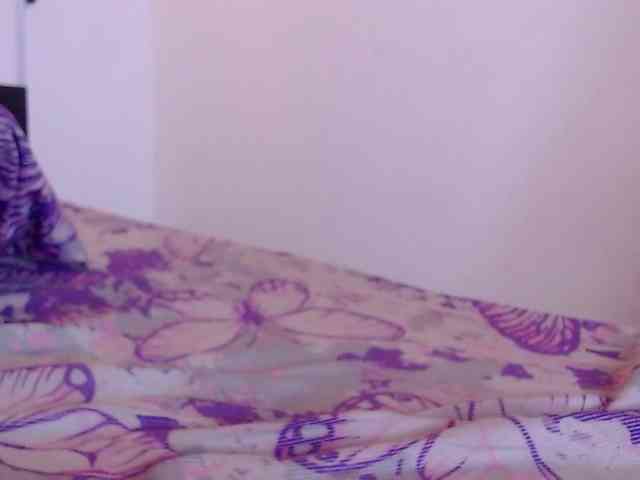 GOODGIRLYUMMM webcam