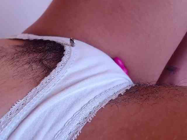 GOODGIRLYUMMM webcam