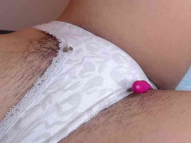 GOODGIRLYUMMM webcam