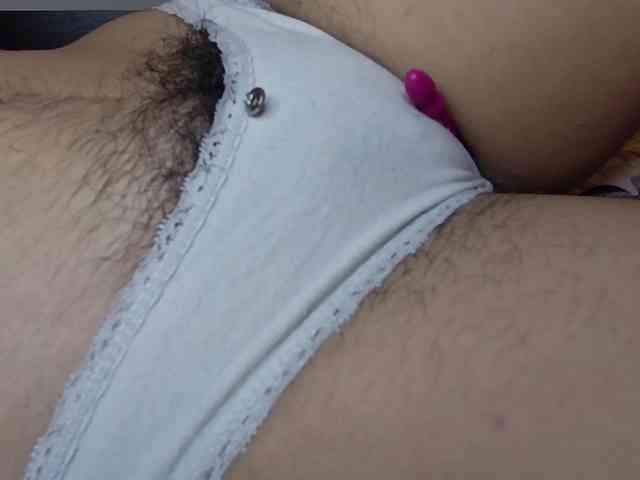 GOODGIRLYUMMM webcam