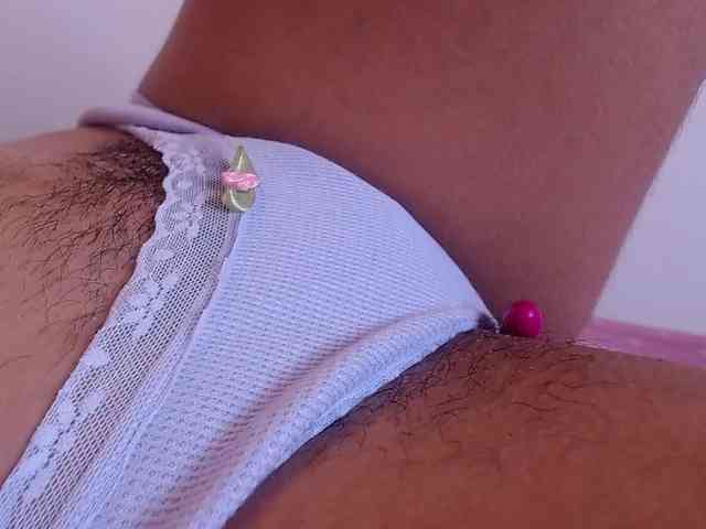 GOODGIRLYUMMM webcam