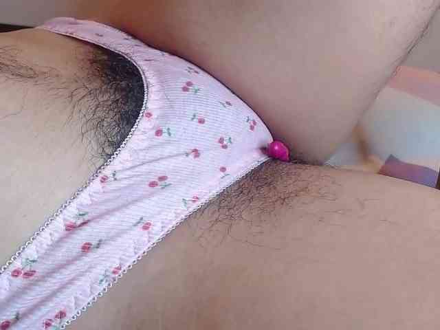 GOODGIRLYUMMM webcam