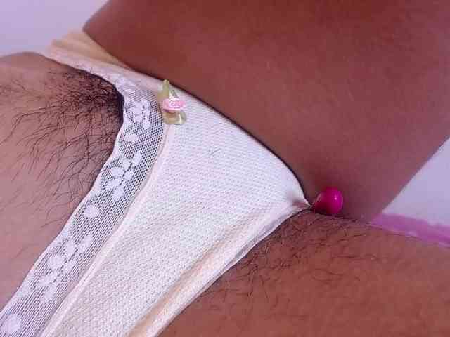 GOODGIRLYUMMM webcam