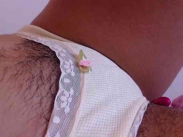 GOODGIRLYUMMM webcam