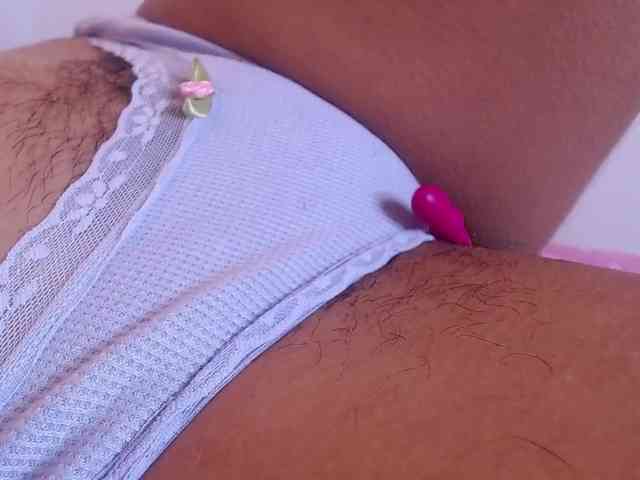 GOODGIRLYUMMM webcam