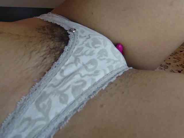 GOODGIRLYUMMM webcam