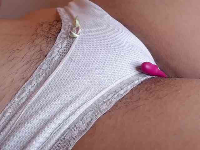 GOODGIRLYUMMM webcam