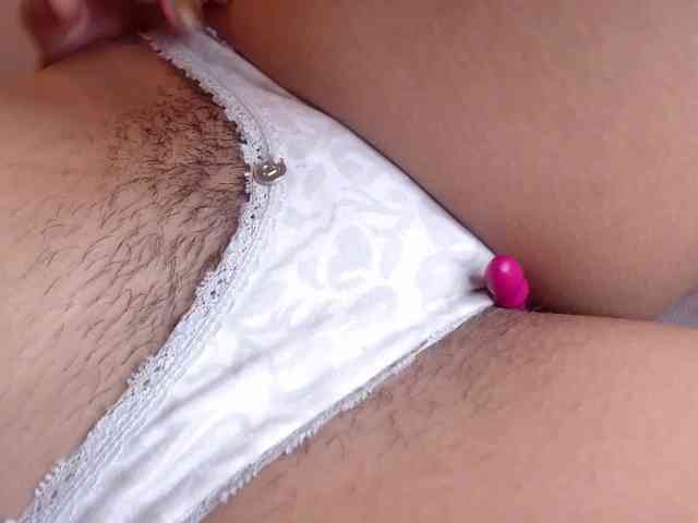 GOODGIRLYUMMM webcam