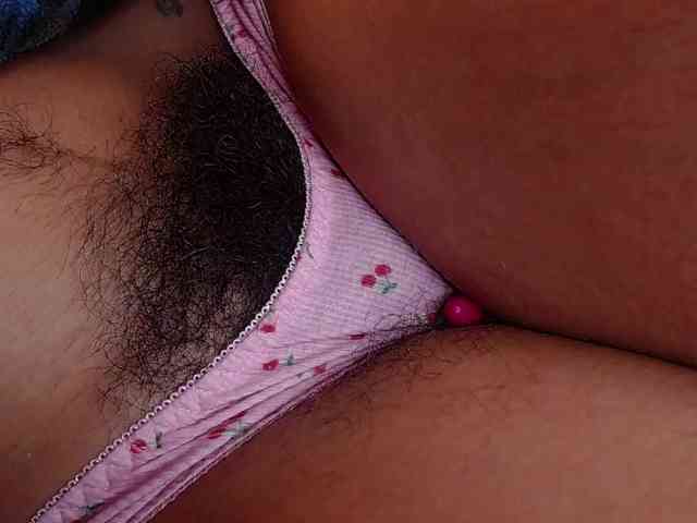 GOODGIRLYUMMM webcam