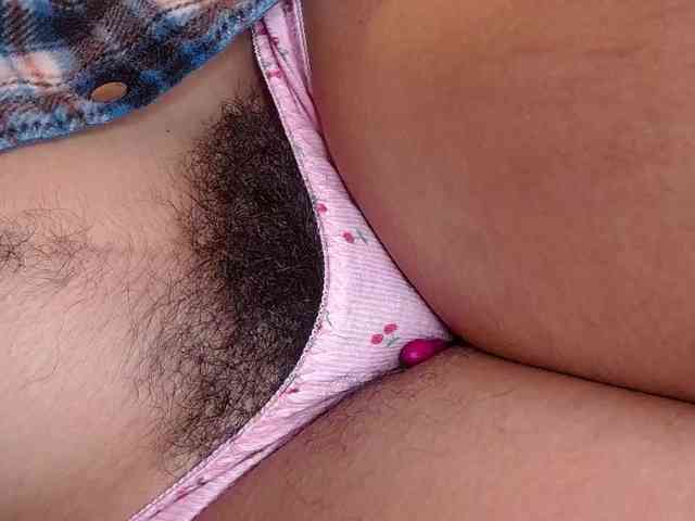 GOODGIRLYUMMM webcam