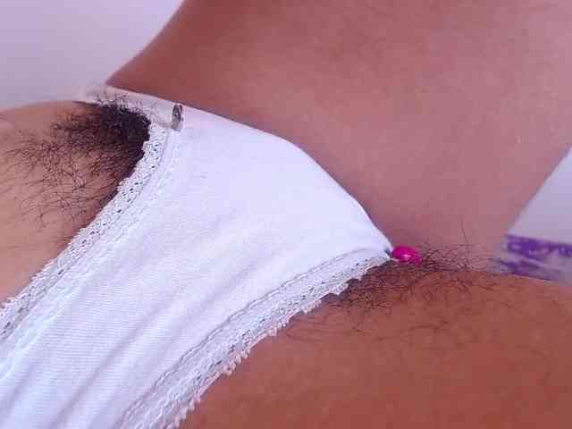 GOODGIRLYUMMM webcam