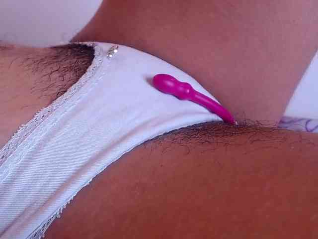GOODGIRLYUMMM webcam