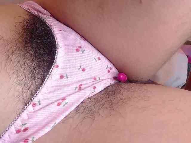 GOODGIRLYUMMM webcam