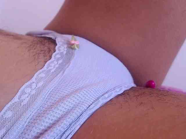 GOODGIRLYUMMM webcam