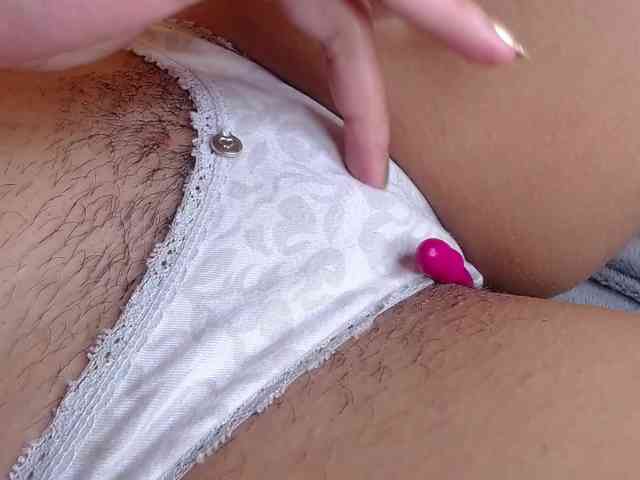 GOODGIRLYUMMM webcam